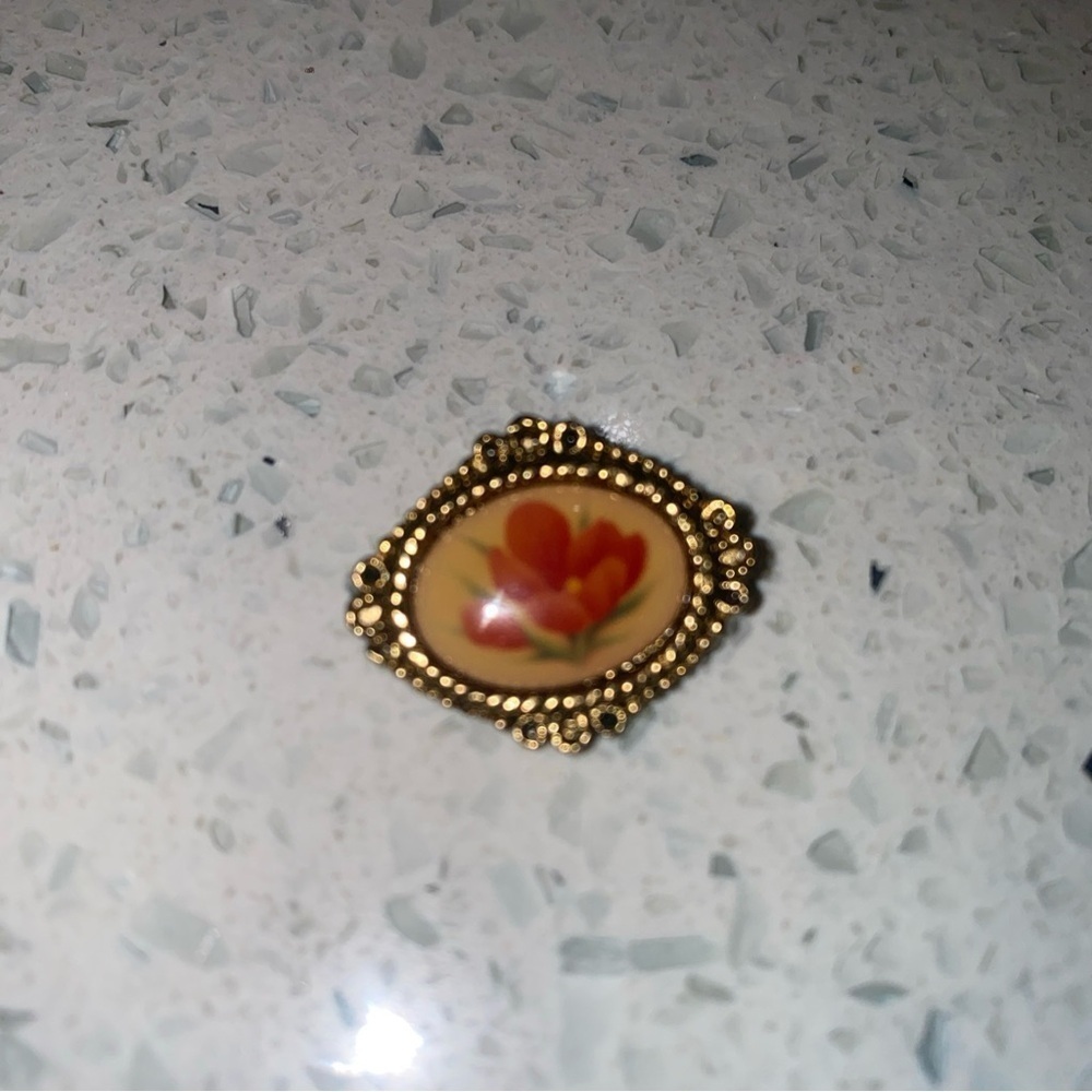Vintage CAMCO‎ "God's Love Is With You Always" Signed Memorial Brooch